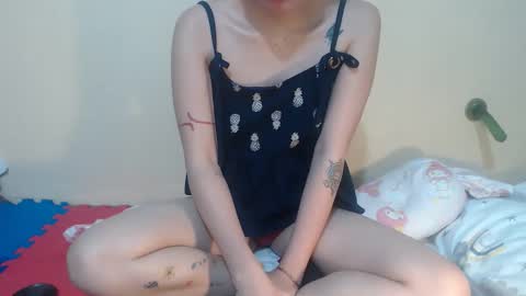 lil_sweetgirl4u online show from October 30, 10:10 pm