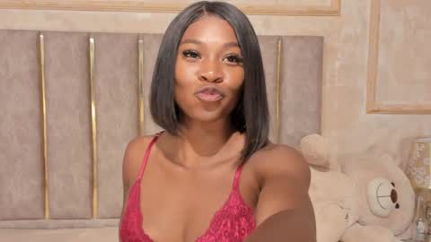 Snapshot of lilabeily chatting on January 31, 10:52 pm lila bailey online show from January 31, 10:52 pm