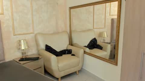 Snapshot of lilabeily chatting on February 13, 2:12 am lila bailey online show from February 13, 2:12 am