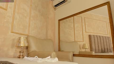 Snapshot of lilabeily chatting on February 19, 7:38 pm lila bailey online show from February 19, 7:38 pm