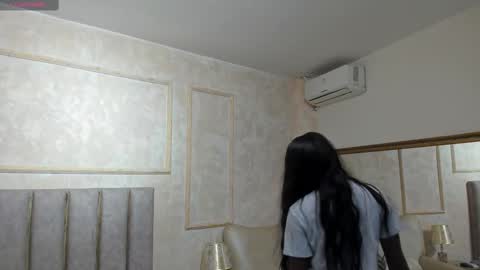 Snapshot of lilabeily chatting on March 1, 7:37 pm lila bailey online show from March 1, 7:37 pm