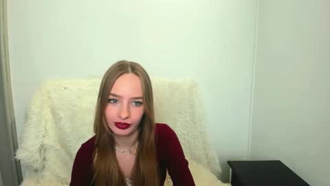 Snapshot of liladesire chatting on December 6, 12:38 pm LiliaDesire online show from December 6, 12:38 pm