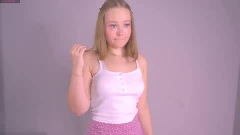 Sofi online show from November 9, 3:10 pm