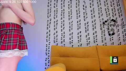 Snapshot of lildarkagex chatting on February 3, 6:13 am Alina online show from February 3, 6:13 am