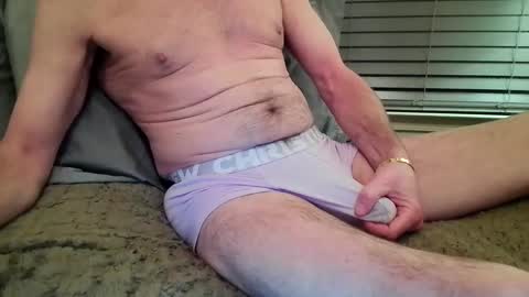 Snapshot of lildevilnj chatting on December 23, 11:25 am LilDevilNJ online show from December 23, 11:25 am