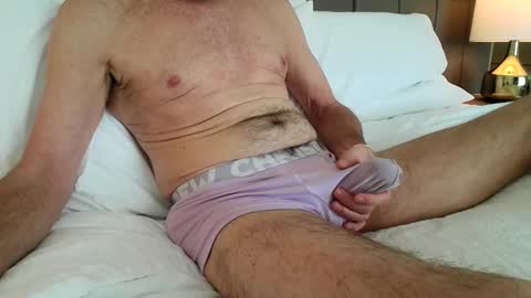 Snapshot of lildevilnj chatting on January 9, 3:34 pm LilDevilNJ online show from January 9, 3:34 pm