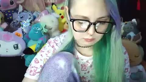 emily ryanson online show from December 10, 4:49 pm