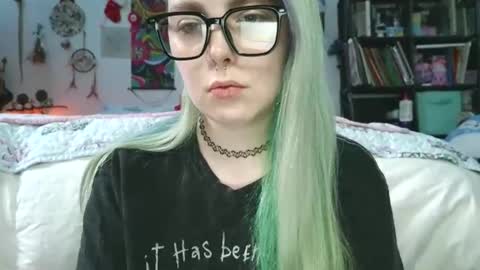 emily ryanson online show from December 16, 5:22 pm