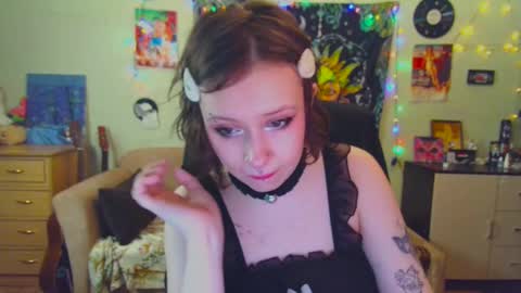 Snapshot of lileyfoxxx chatting on January 16, 1:25 pm Lil online show from January 16, 1:25 pm