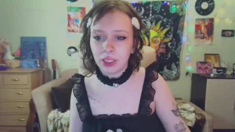 Snapshot of lileyfoxxx chatting on January 16, 4:28 pm Lil online show from January 16, 4:28 pm