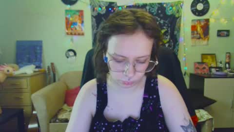 Snapshot of lileyfoxxx chatting on January 22, 2:46 pm Lil online show from January 22, 2:46 pm