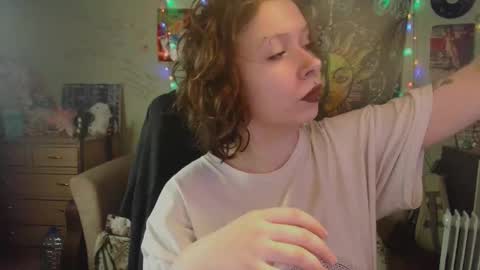 Snapshot of lileyfoxxx chatting on September 15, 10:48 am Lil online show from September 15, 10:48 am