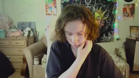 Snapshot of lileyfoxxx chatting on September 29, 2:00 pm Lil online show from September 29, 2:00 pm