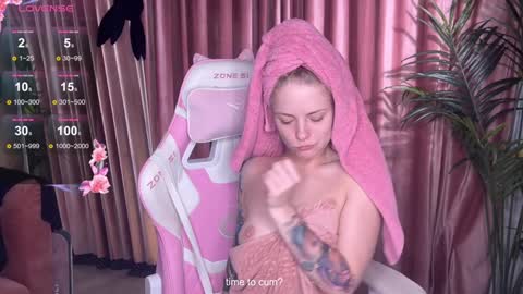 Lili online show from September 16, 7:15 pm