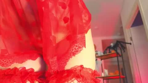 Snapshot of lili__roze_ chatting on November 1, 5:20 am lili__roze_ online show from November 1, 5:20 am