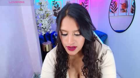 LILI ROUSX  online show from November 29, 3:31 am