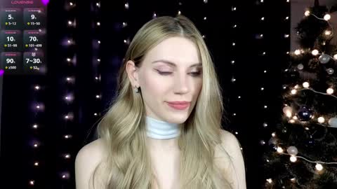 Anna online show from December 5, 7:06 pm