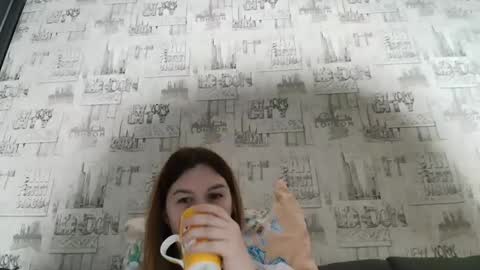 liliawoolf online show from September 20, 5:36 pm