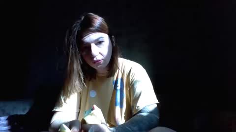 liliawoolf online show from October 21, 8:15 am