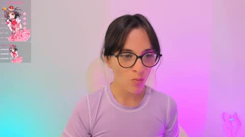 Snapshot of lilith01_ chatting on December 6, 10:30 pm Leidy online show from December 6, 10:30 pm