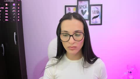 Snapshot of lilith01_ chatting on January 11, 12:22 am Leidy online show from January 11, 12:22 am