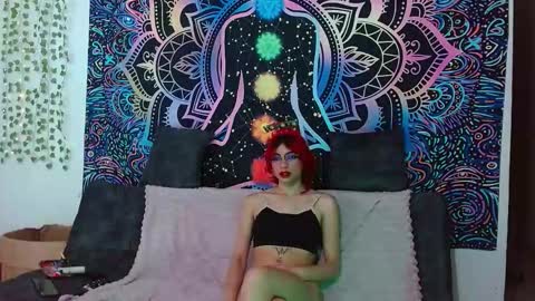 Snapshot of lilith_and_marcusblain chatting on November 21, 9:35 pm Lili Marcus online show from November 21, 9:35 pm