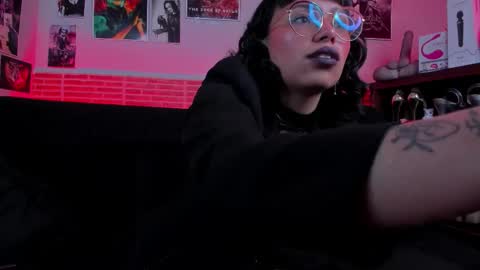 Snapshot of lilith_deveraux_ chatting on September 12, 6:08 pm MISTRESS LILITH online show from September 12, 6:08 pm