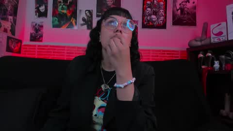 Snapshot of lilith_deveraux_ chatting on September 15, 2:17 pm MISTRESS LILITH online show from September 15, 2:17 pm