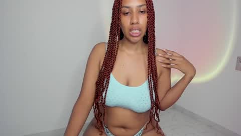 Alejandra  online show from December 19, 4:23 am