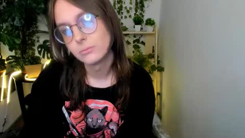 lilithiscute online show from October 1, 10:05 pm