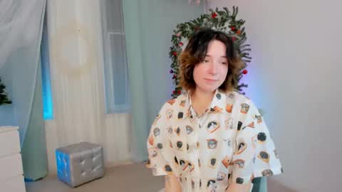 Snapshot of lilithlunna chatting on December 26, 12:14 am Lilith online show from December 26, 12:14 am