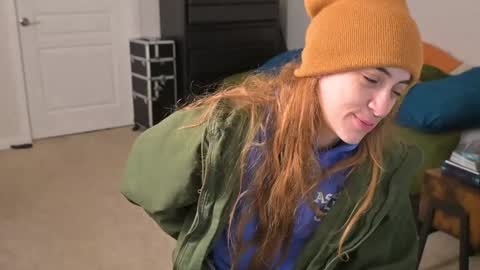 L online show from December 28, 2:21 pm