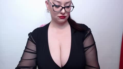 Snapshot of lilithserendipity chatting on January 21, 4:43 am LILITHSERENDIPITY online show from January 21, 4:43 am