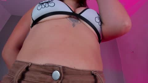 lilithsmith__ online show from February 3, 11:31 am