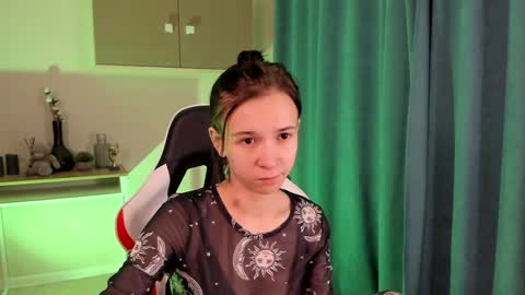 lilithstrangfor online show from December 16, 4:55 am