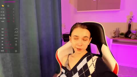 lilithstrangfor online show from December 17, 11:39 am