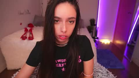 Lill Dayna online show from October 6, 7:50 am