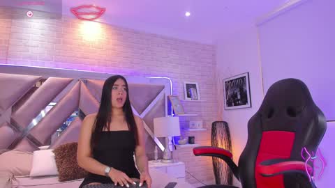 Lilly online show from January 25, 3:41 pm