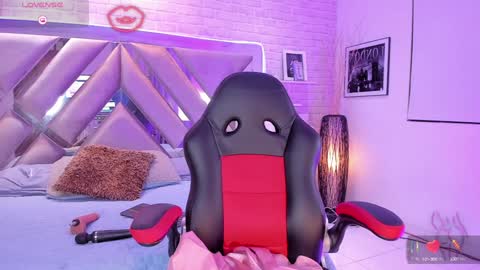 Lilly online show from January 30, 9:36 pm