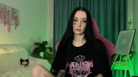 Snapshot of lilpresident chatting on February 18, 11:08 pm lilpresident online show from February 18, 11:08 pm