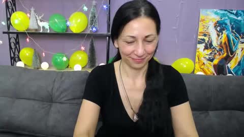 Snapshot of lilugrants chatting on January 13, 4:28 am lilugrants online show from January 13, 4:28 am