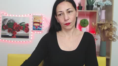 Snapshot of lilugrants chatting on January 18, 2:03 am lilugrants online show from January 18, 2:03 am