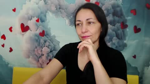 Snapshot of lilugrants chatting on February 1, 5:49 am lilugrants online show from February 1, 5:49 am