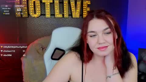 Snapshot of lilumytrend chatting on January 12, 9:19 am Lilu online show from January 12, 9:19 am