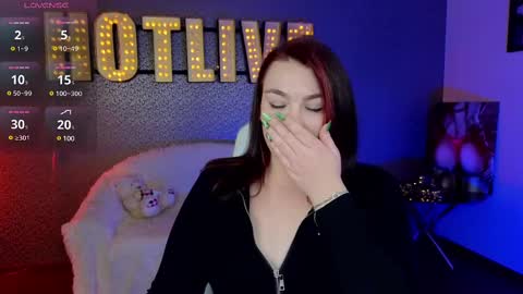 Snapshot of lilumytrend chatting on January 16, 12:09 pm Lilu online show from January 16, 12:09 pm