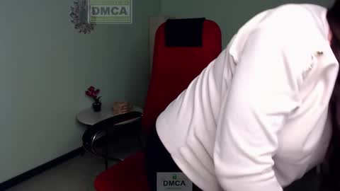 Lily online show from February 11, 8:26 am