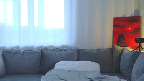 Snapshot of lily_foster_ chatting on January 25, 9:47 am Lily online show from January 25, 9:47 am