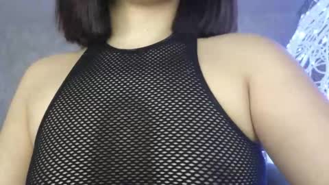 Snapshot of lily_foster_ chatting on November 15, 11:07 am Lily online show from November 15, 11:07 am