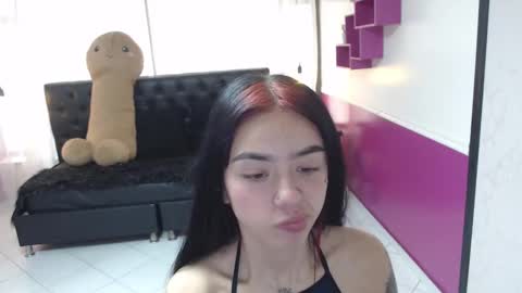 lily_fox___ online show from December 2, 7:20 pm