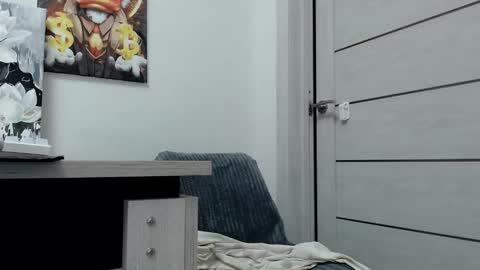 Lily Litle online show from December 6, 11:57 pm